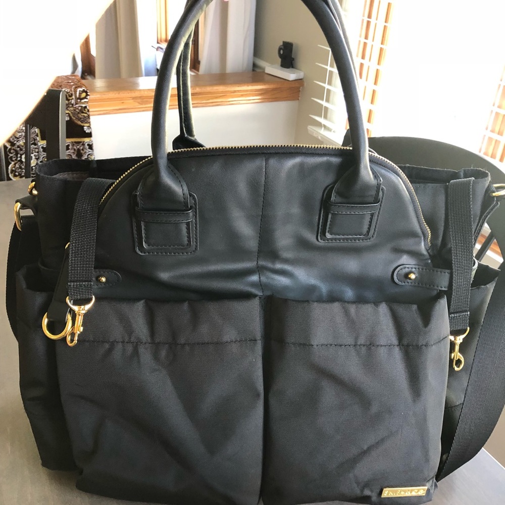 Skip hop Chelsea diaper bag